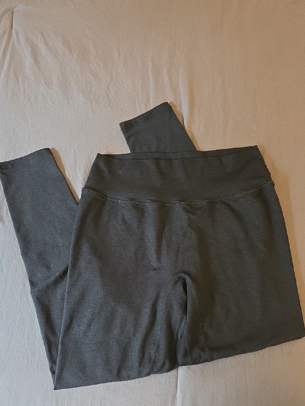 P'tula Black BAREPRO 26" Leggings